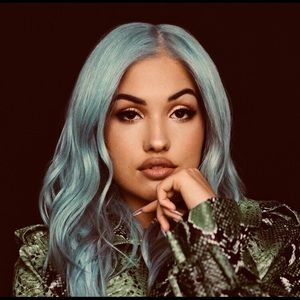 Meet your Posher, Tegan